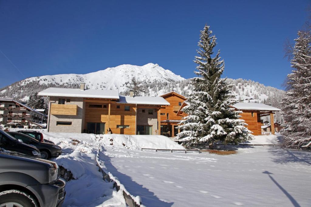 Baita Aurora Aparthotel Predazzo Exterior foto